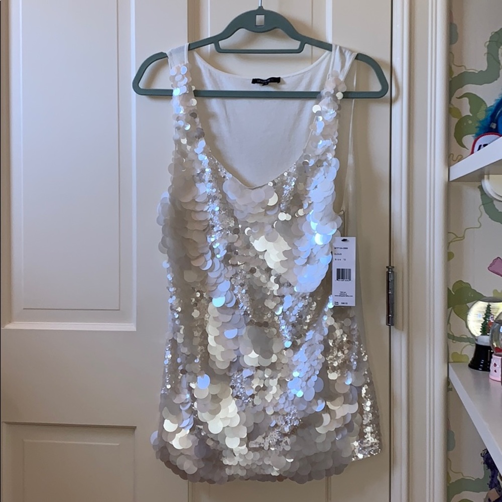 NWT! Lafayette 148 Scallop sequin tank
